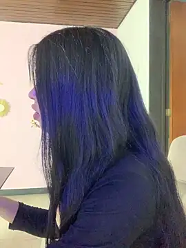 Snapshot of LunaMoore_Pink chatting on April 24, 12:40 pm LunaMoore Pink online show from April 24, 12:40 pm