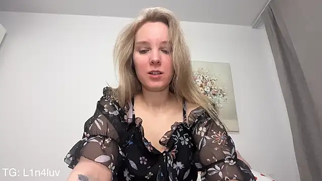 AIicaparkerc online show from February 11, 4:45 pm