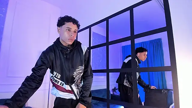 Adrian Volt online show from November 9, 3:05 am