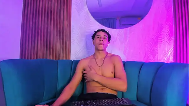 Adrian Volt online show from December 1, 3:11 am