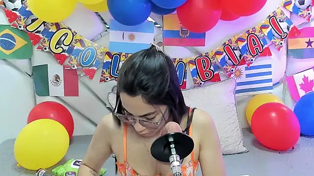 Snapshot of GabbiePrice chatting on July 2, 11:16 am GabbiePrice online show from July 2, 11:16 am