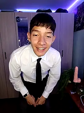 heyy noah11 online show from November 2, 2:47 am