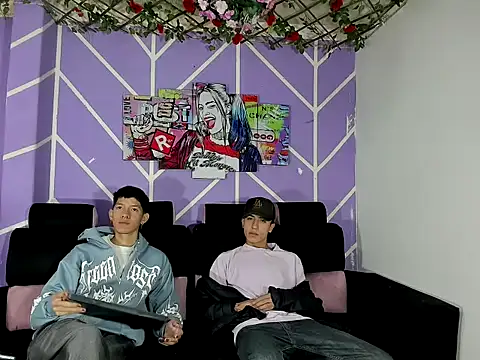 heyy noah11 online show from February 1, 1:09 pm