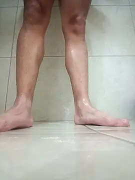 Snapshot of p97738 chatting on October 21, 2:23 am p97738 online show from October 21, 2:23 am