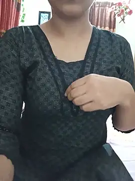Snapshot of Tanha18 chatting on June 2, 1:24 pm Tanha18 online show from June 2, 1:24 pm