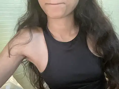 youngriri2 online show from November 10, 8:57 am