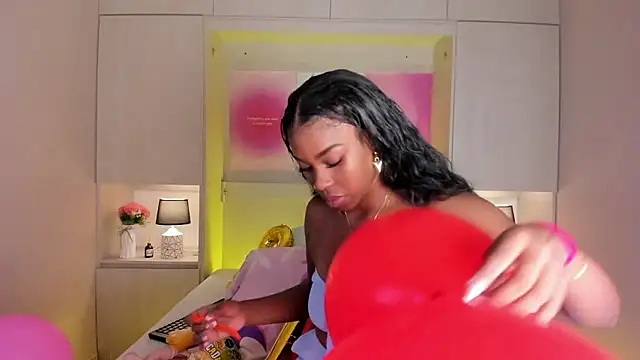 MaraBaker online show from January 13, 11:48 am