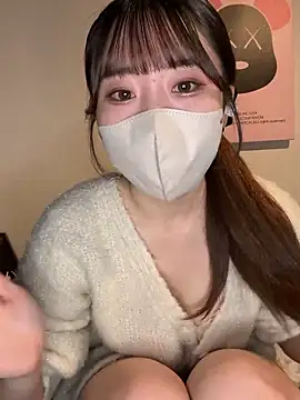 Snapshot of yura_ra_ra chatting on January 17, 4:50 am yura ra ra online show from January 17, 4:50 am