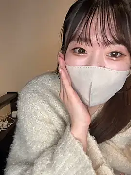 Snapshot of yura_ra_ra chatting on February 1, 2:15 pm yura ra ra online show from February 1, 2:15 pm