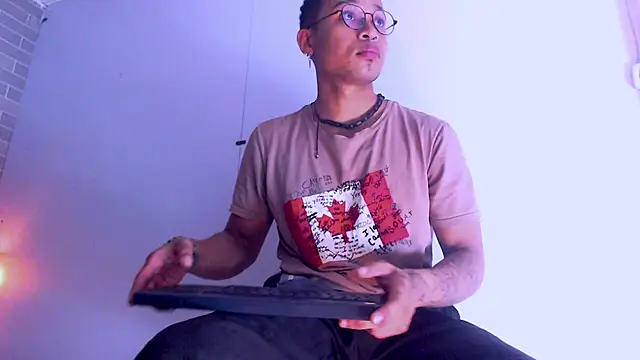 Jayden Morris online show from March 16, 7:18 pm