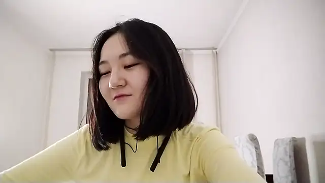 Lyndasilk online show from November 4, 2:05 pm