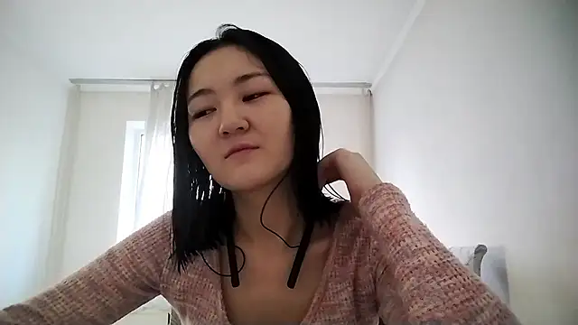 Lyndasilk online show from November 20, 11:10 am