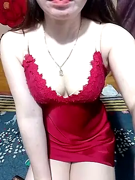 LeanaLy online show from March 2, 7:15 am