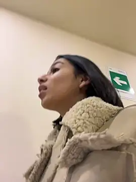 AlyssaRay online show from March 25, 11:49 am