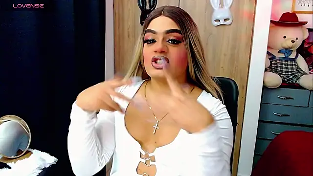 Sofiabigcock22 online show from December 23, 4:54 am