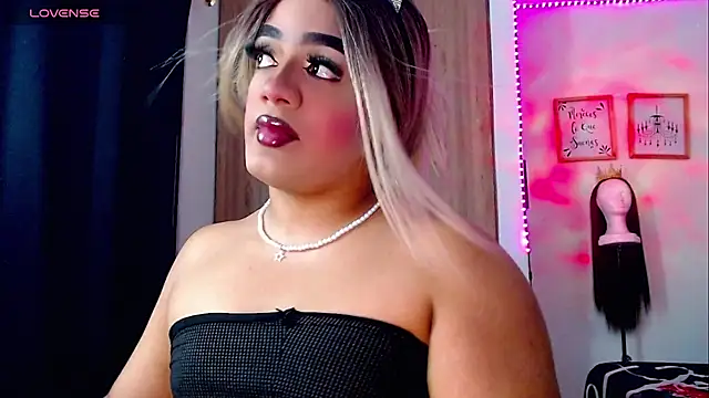 Sofiabigcock22 online show from February 12, 4:18 am