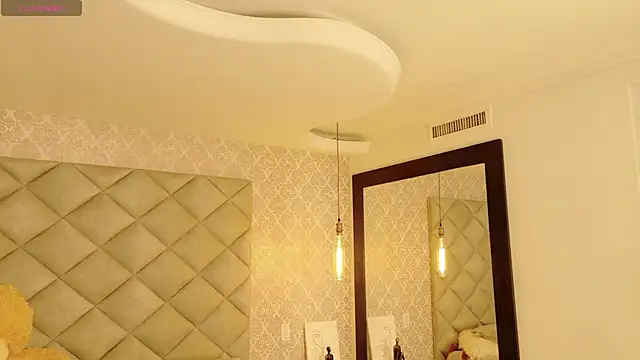 CARO ADAMS1 online show from February 12, 10:32 am