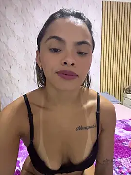 safadinhaquenteW online show from March 27, 3:23 am