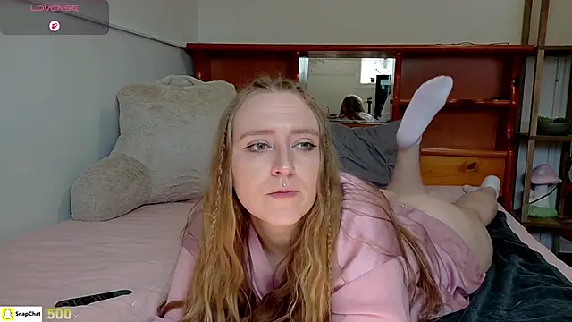 Pattyworld69 online show from April 17, 4:21 pm