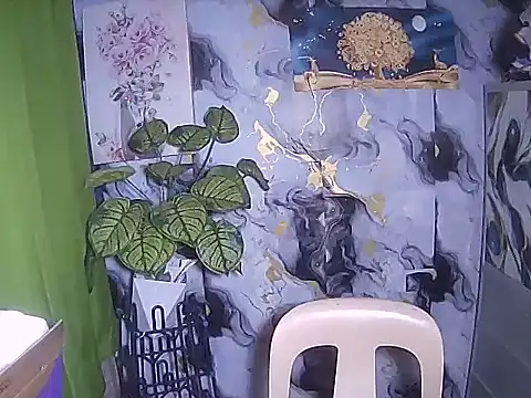 Snapshot of trishacummerts chatting on June 8, 12:47 am trishacummerts online show from June 8, 12:47 am