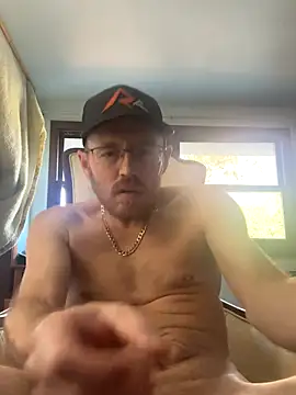 Snapshot of BigDickMike420 chatting on October 30, 9:37 pm BigDickMike420 online show from October 30, 9:37 pm