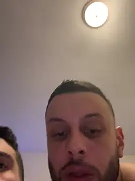 Snapshot of Camaraman05 chatting on March 8, 4:11 pm Camaraman05 online show from March 8, 4:11 pm