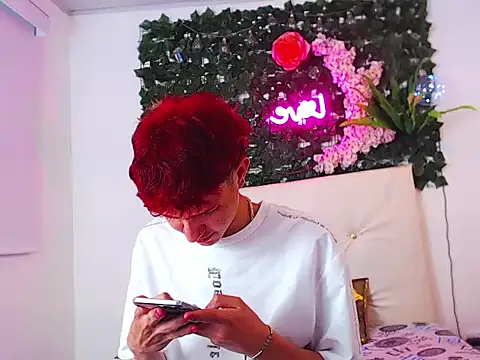 Snapshot of ANDRES_ANTONIO chatting on October 16, 4:13 am ANDRES ANTONIO online show from October 16, 4:13 am