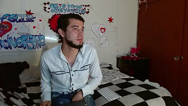 picante70  online show from February 17, 11:18 am