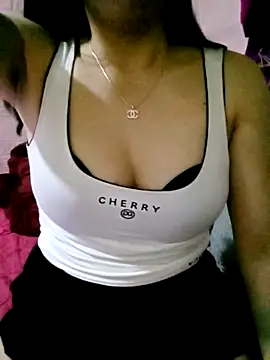 SansanCii online show from November 11, 11:05 pm