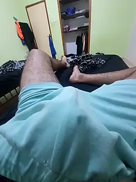 Snapshot of Jhony25682 chatting on October 14, 7:47 pm Jhony25682 online show from October 14, 7:47 pm