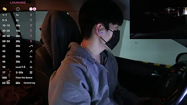 koreanboy2341 online show from March 13, 3:29 pm