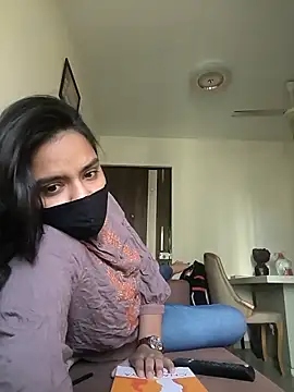 Snapshot of radhika4445 chatting on March 15, 9:37 am radhika4445 online show from March 15, 9:37 am