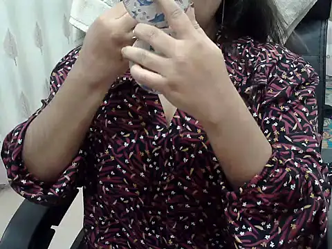 Snapshot of SexyRani2000 chatting on February 2, 5:11 pm SexyRani2000 online show from February 2, 5:11 pm