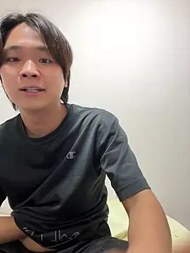 Snapshot of nagi_112 chatting on May 2, 9:25 am nagi 112 online show from May 2, 9:25 am