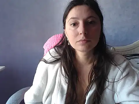 LuckyLisa23 online show from April 6, 11:11 am