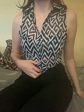 KittieCreme online show from November 26, 11:11 am