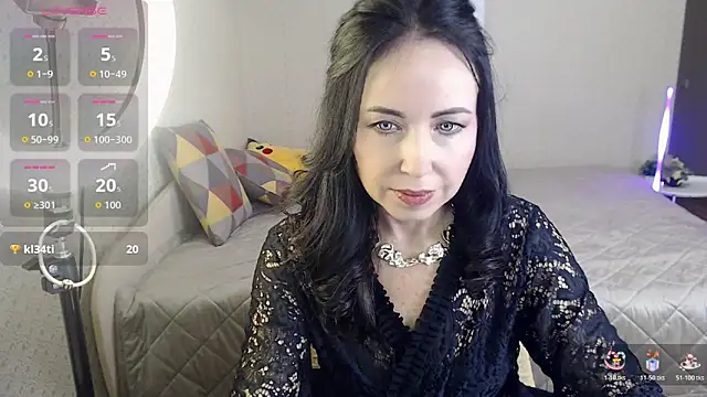 beautiful moon3 online show from April 13, 2:55 pm