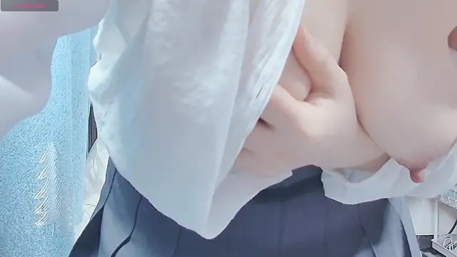 Snapshot of DJEVERY2025 chatting on February 6, 1:43 am DJEVERY2025 online show from February 6, 1:43 am