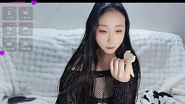 hyp0crite online show from March 18, 4:37 am