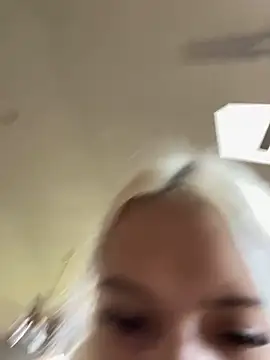 Snapshot of itspinkkk chatting on October 23, 5:44 pm itspinkkk online show from October 23, 5:44 pm