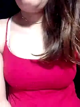 Snapshot of YiyinLy chatting on May 21, 9:11 pm YiyinLy online show from May 21, 9:11 pm
