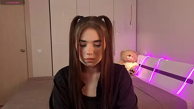 LaytyMorris online show from October 15, 11:43 am