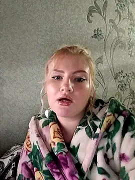 Snapshot of karkinn chatting on October 18, 6:52 pm karkinn online show from October 18, 6:52 pm