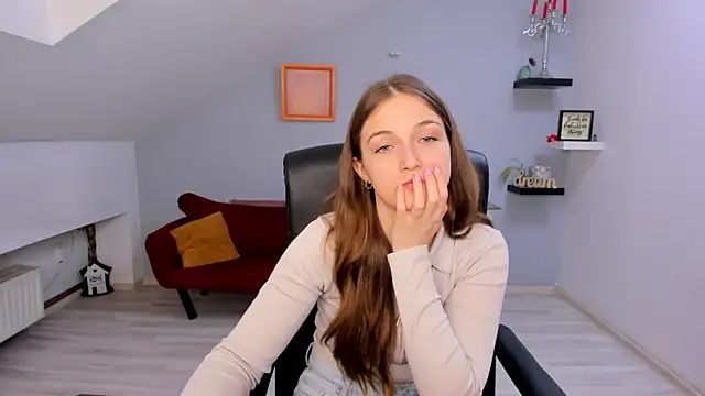 AnneWilsonn online show from April 17, 11:24 am