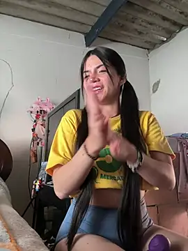 PamelaJonsom  online show from March 13, 8:15 pm