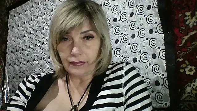 Lia Ray online show from October 19, 6:41 pm