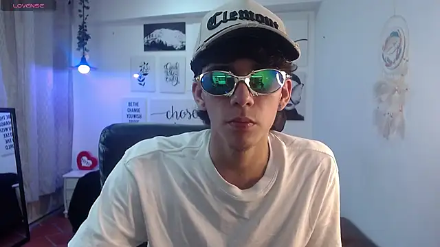 AmethystShadow17 online show from February 6, 7:39 pm