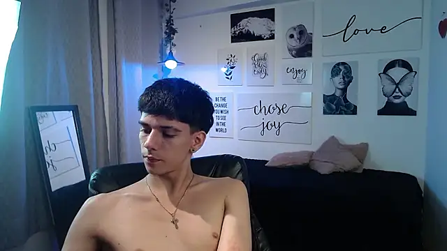 AmethystShadow17 online show from March 17, 8:23 pm