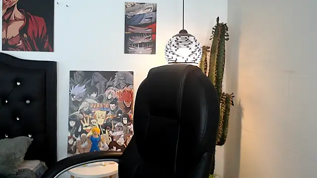Snapshot of AmethystShadow17 chatting on May 21, 3:35 am AmethystShadow17 online show from May 21, 3:35 am