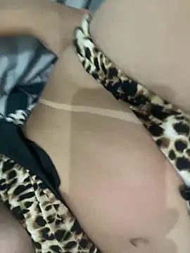 Snapshot of Kiiroh8 chatting on February 3, 3:48 am Kiiroh8 online show from February 3, 3:48 am